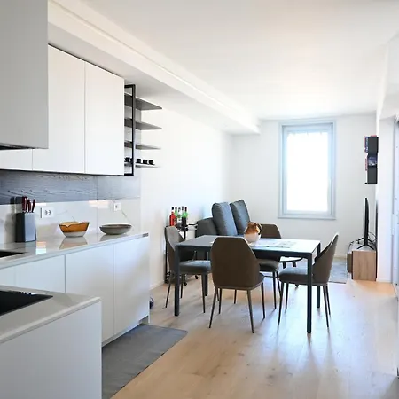 Se307 - Senigallia, Elegante Bilocale Con Loggia Esterna E Posto Auto * Senigallia